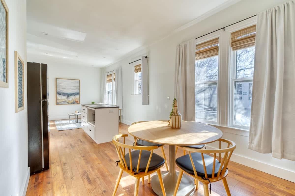 Apartment - The Charmante Suite- Breweries & Boutiques *